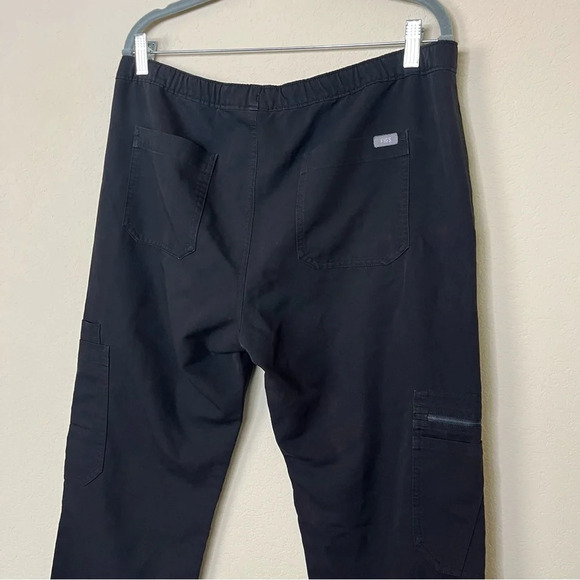 FIGS Men’s‎ Cairo Cargo Black Scrub Pants Size Medium - Picture 9 of 11